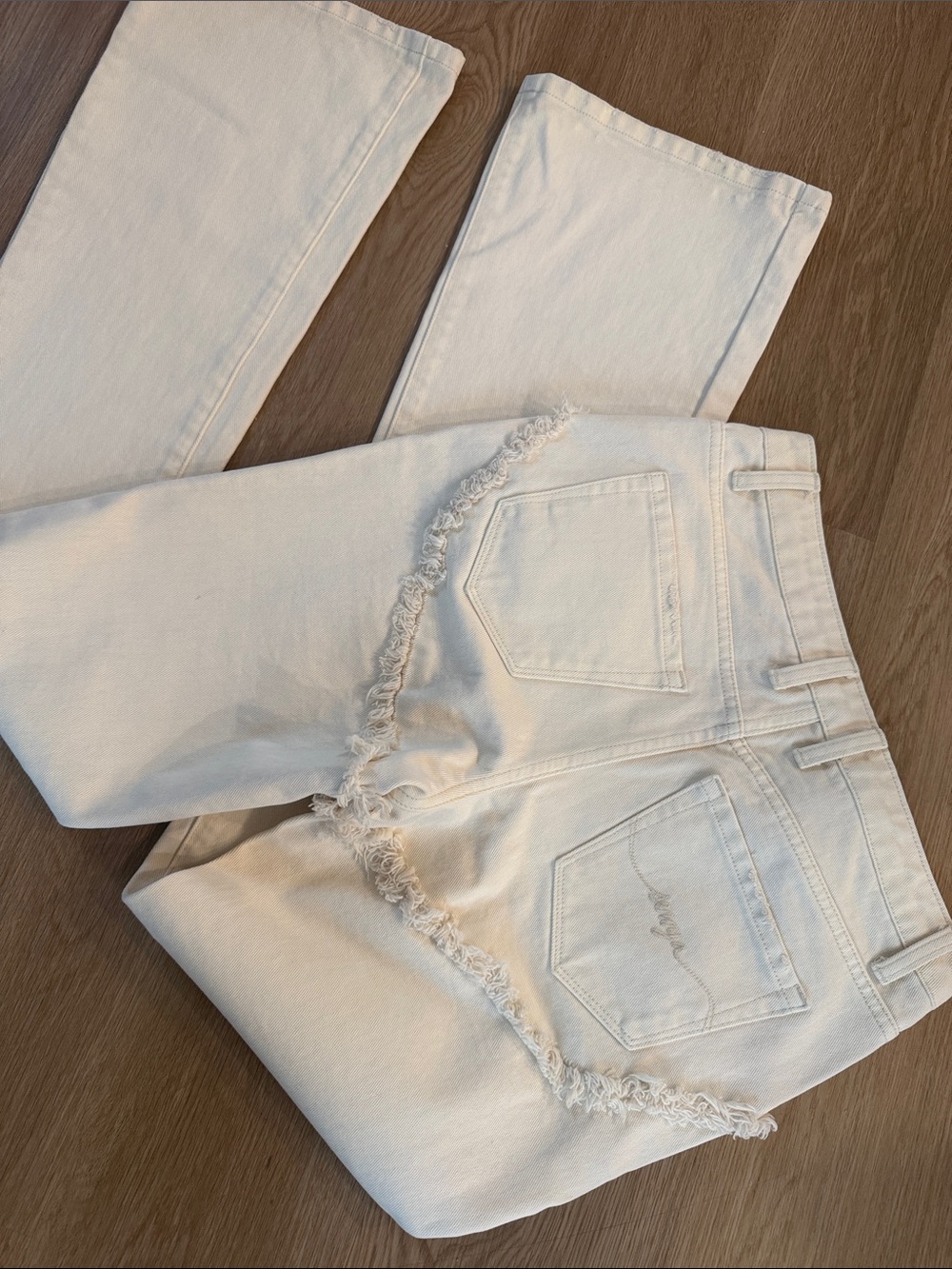 Seroya Dahlia frayed flare jeans - Picture 7 of 7